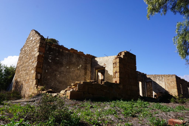 Illustration for article titled Exploring the Towns and Ghost Towns of the Mid-North